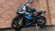 BMW M1000 RR